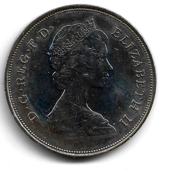 1981 Great Britain Charles & Diana Commemorative Crown Coin (b863-3) - Picture 2 of 2